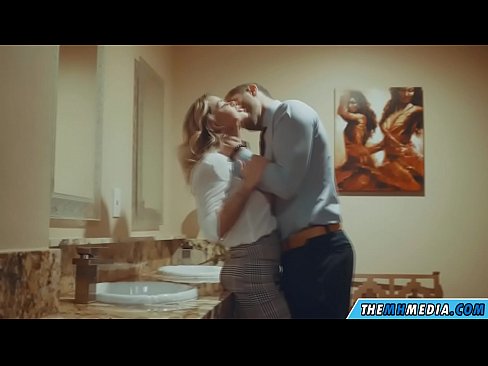 ❤️ ווען אַ באַסטי בלאָנדע סידוס איר אין אַ ציבור אָפּטריט פּאָרנאָ ביי אונדז ﹏